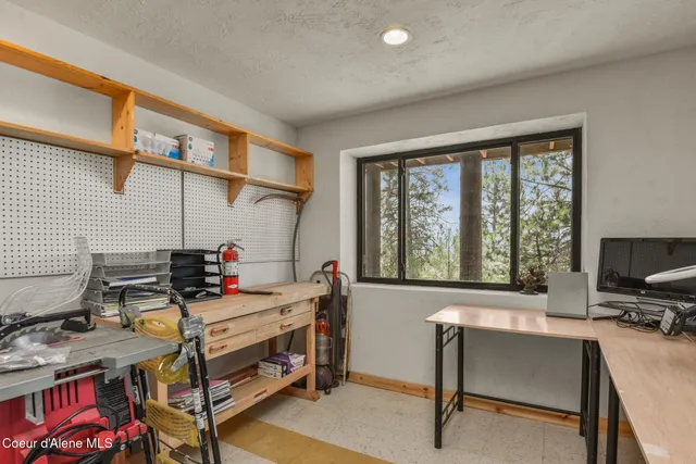 $995,000 | 1979 East Falcon Crest Road, Harrison, ID 83833