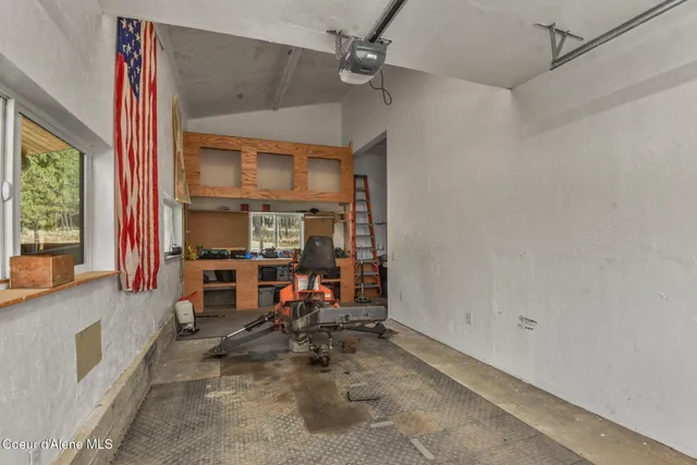 $995,000 | 1979 East Falcon Crest Road, Harrison, ID 83833