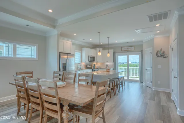 $1,250,000 | 876 Villas Drive, North Topsail Beach, NC 28460