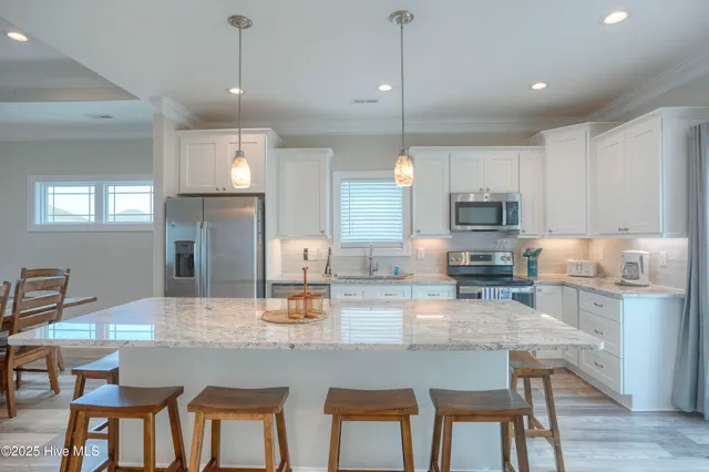 $1,250,000 | 876 Villas Drive, North Topsail Beach, NC 28460