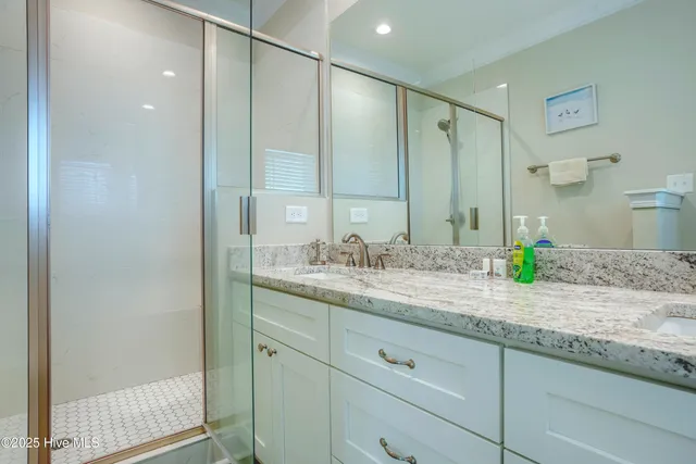 $1,250,000 | 876 Villas Drive, North Topsail Beach, NC 28460