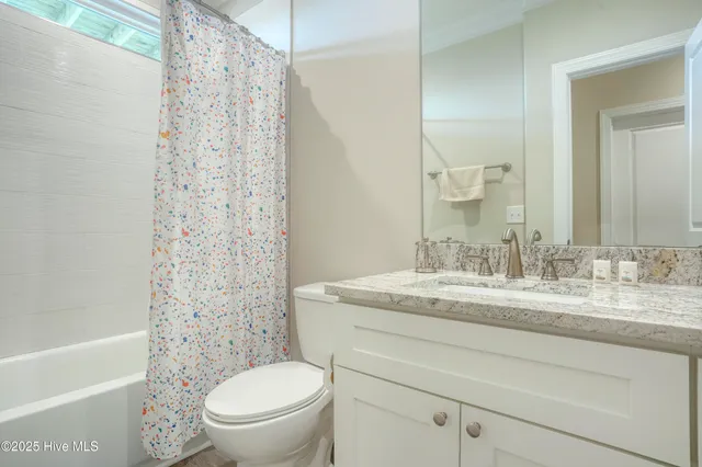 $1,250,000 | 876 Villas Drive, North Topsail Beach, NC 28460