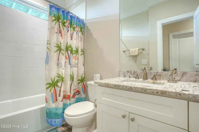 $1,250,000 | 876 Villas Drive, North Topsail Beach, NC 28460