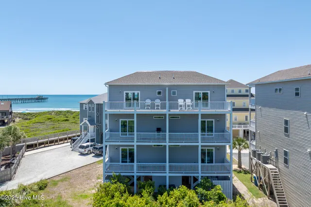 $1,250,000 | 876 Villas Drive, North Topsail Beach, NC 28460