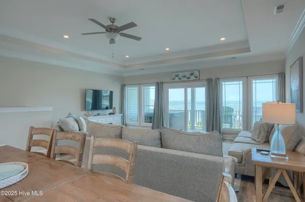 $1,150,000 | 876 Villas Drive, North Topsail Beach, NC 28460