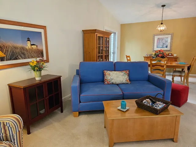 $225,000 | 9577 Bay Vista W Drive, Indianapolis, IN 46250