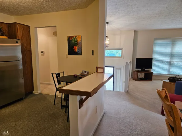 $225,000 | 9577 Bay Vista W Drive, Indianapolis, IN 46250