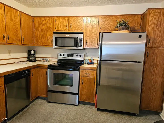 $225,000 | 9577 Bay Vista W Drive, Indianapolis, IN 46250