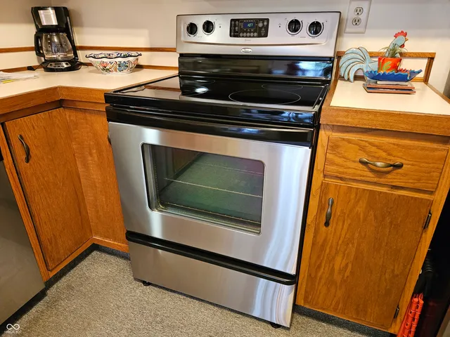 $225,000 | 9577 Bay Vista W Drive, Indianapolis, IN 46250