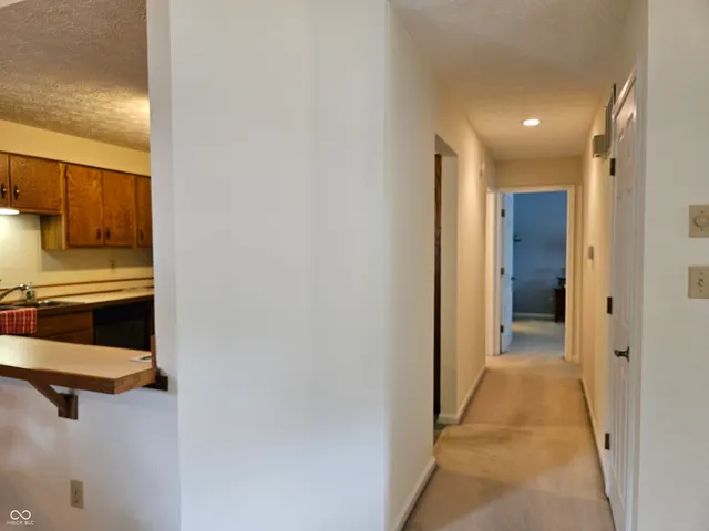 $225,000 | 9577 Bay Vista W Drive, Indianapolis, IN 46250