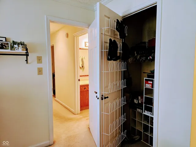 $225,000 | 9577 Bay Vista W Drive, Indianapolis, IN 46250