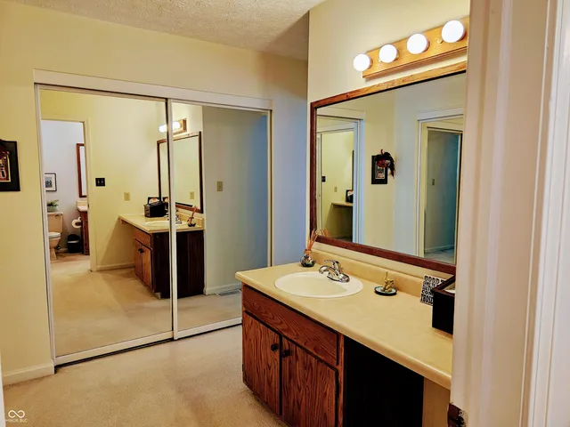 $225,000 | 9577 Bay Vista W Drive, Indianapolis, IN 46250