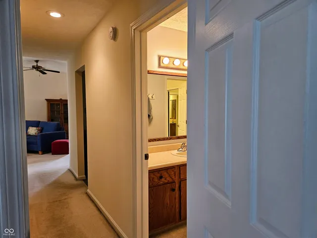 $225,000 | 9577 Bay Vista W Drive, Indianapolis, IN 46250