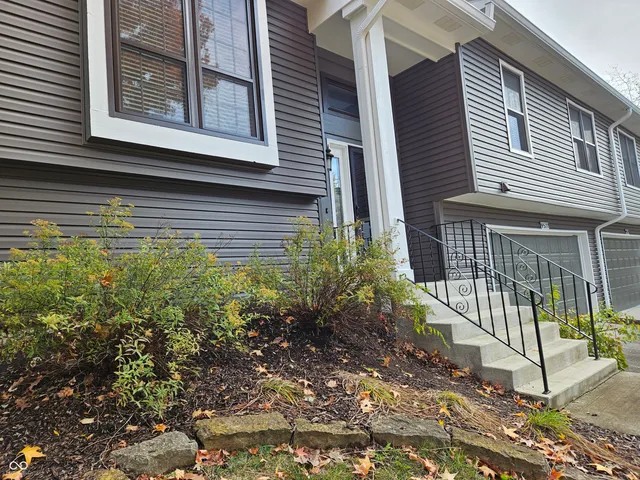 $225,000 | 9577 Bay Vista W Drive, Indianapolis, IN 46250