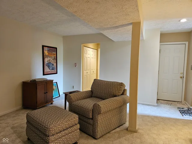 $225,000 | 9577 Bay Vista W Drive, Indianapolis, IN 46250