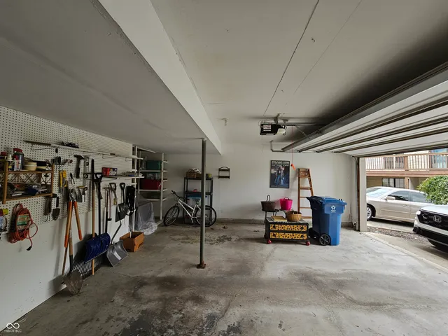 $225,000 | 9577 Bay Vista W Drive, Indianapolis, IN 46250