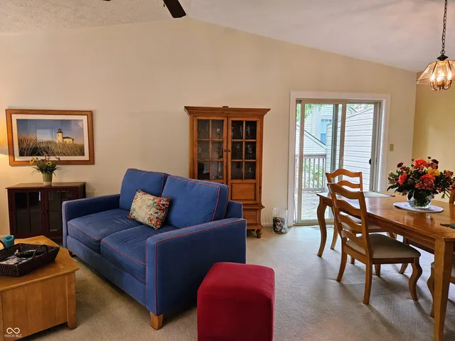 $225,000 | 9577 Bay Vista W Drive, Indianapolis, IN 46250