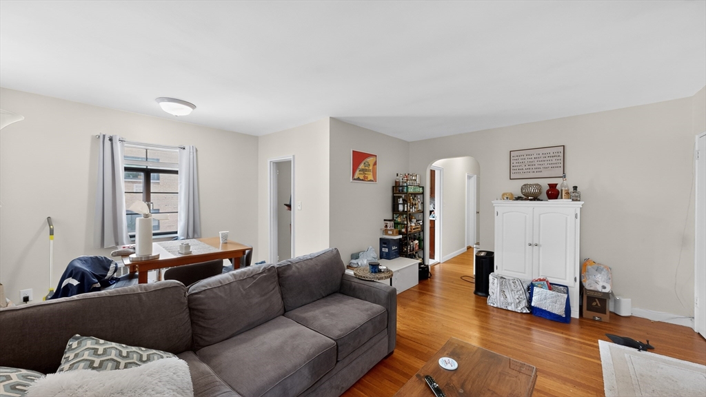 79 Sutherland Road, Unit 5 Boston, MA 02135 - Photo 5 of 13