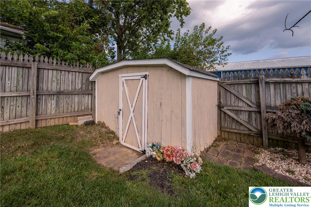 6342 Chapmans Road Allentown, PA 18104 - Photo 20 of 23 Gallery Image 20