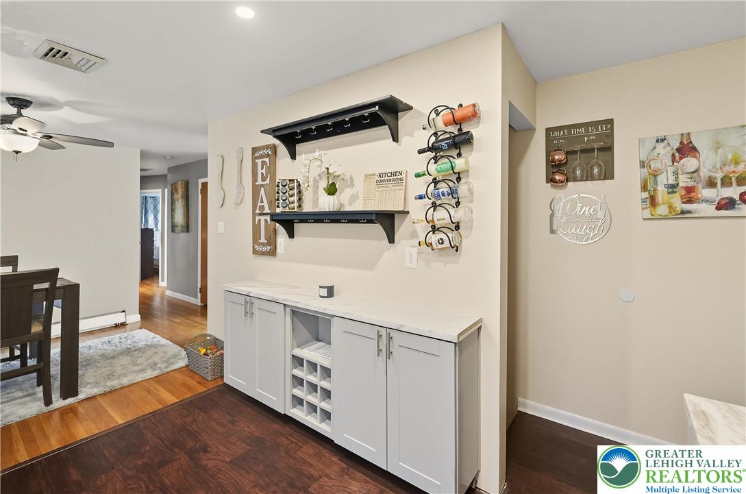 6342 Chapmans Road Allentown, PA 18104 - Photo 6 of 23 Gallery Image 6