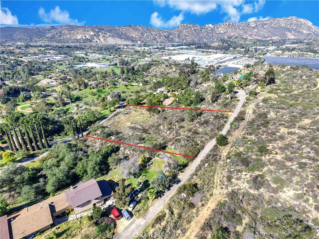 5540 Rainbow Heights Road Fallbrook, CA 92028 - Photo 6 of 12 a view of a houses with a yard