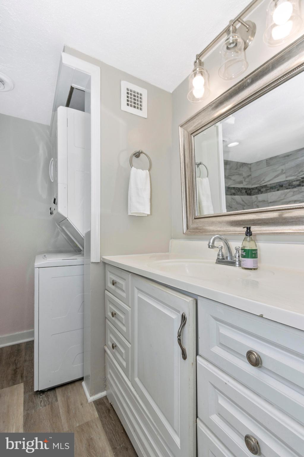 3342 Hewitt Avenue, Unit 31B Silver Spring, MD 20906 - Photo 40 of 71 Full Bath