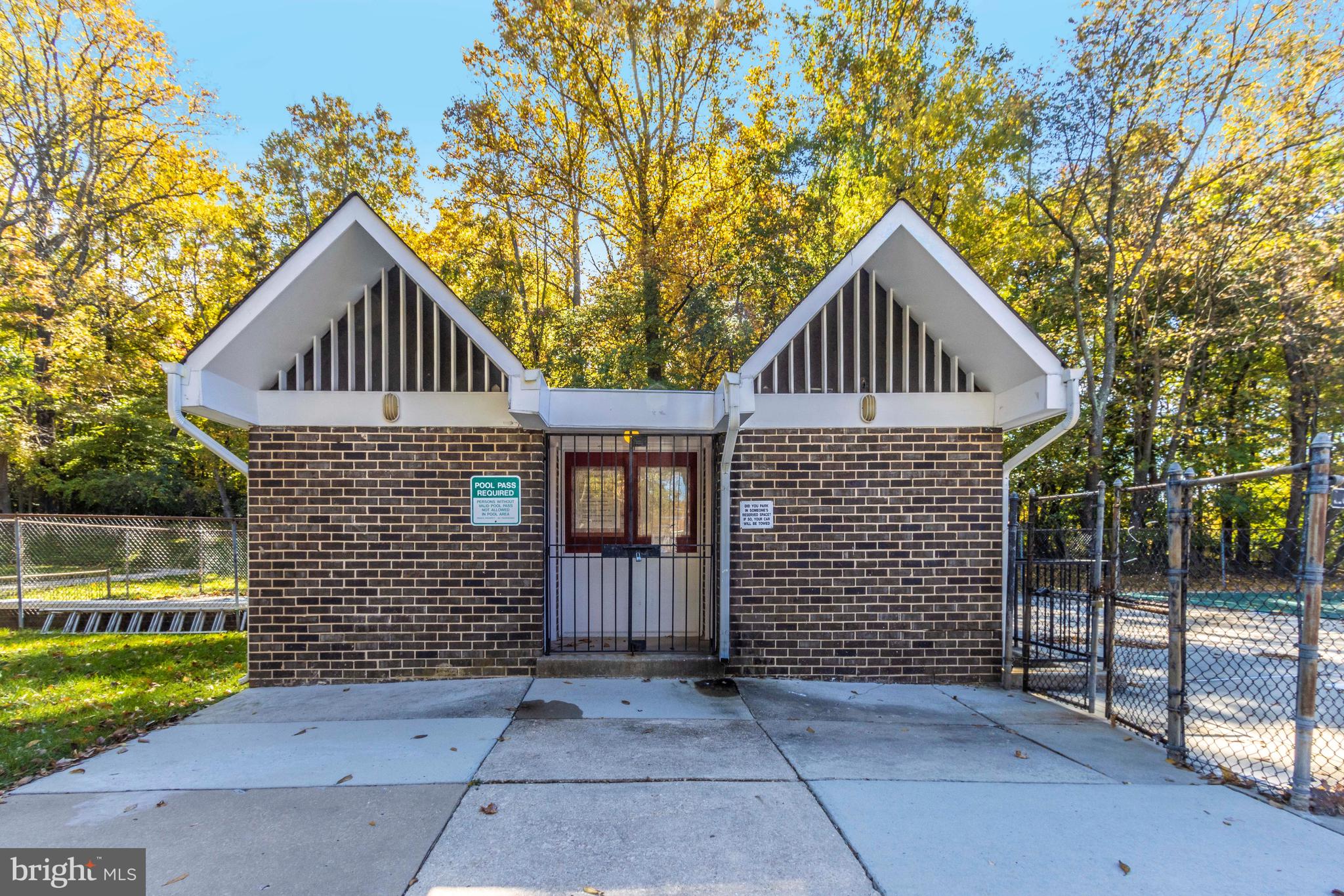 3342 Hewitt Avenue, Unit 31B Silver Spring, MD 20906 - Photo 64 of 71 Community Pool