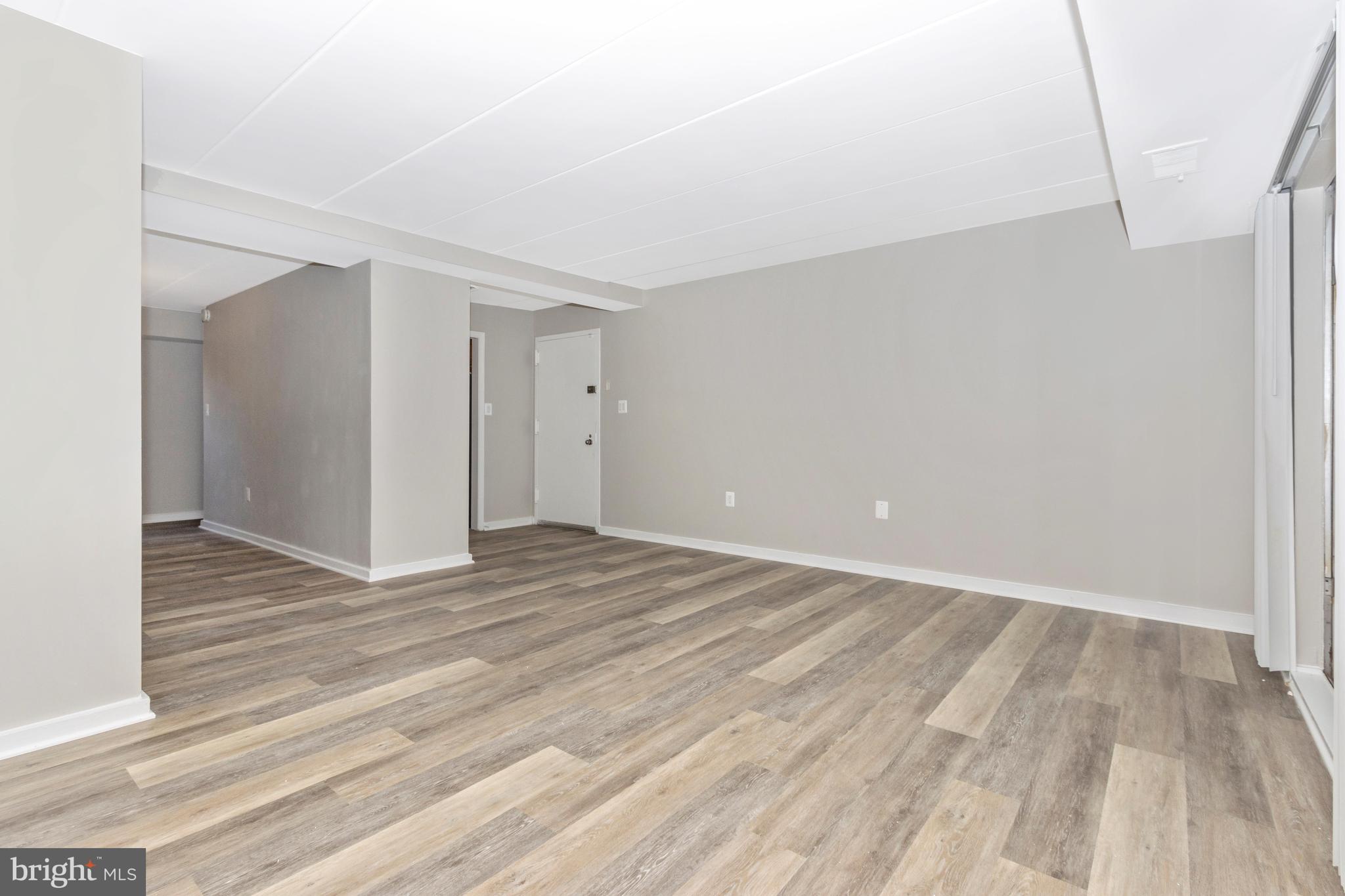 3342 Hewitt Avenue, Unit 31B Silver Spring, MD 20906 - Photo 8 of 71 Living Room