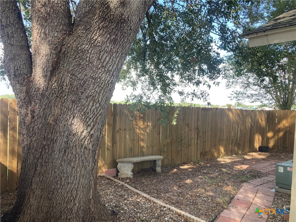 406 Rattan Drive Victoria, TX 77901 - Photo 14 of 15 a view of a outdoor space