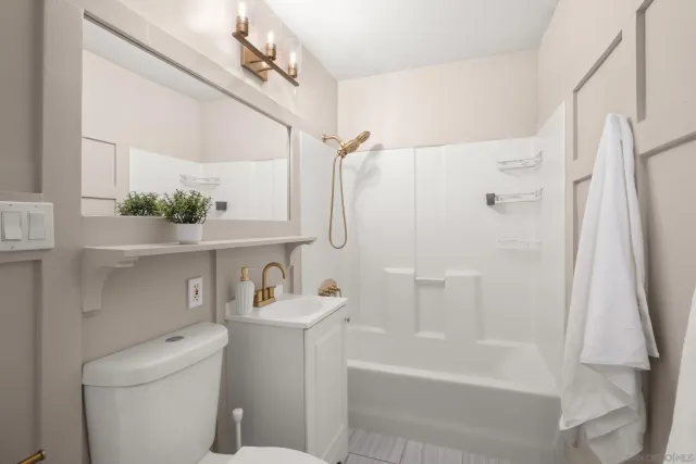 $1,100,000 | 2713 Lancelot Drive, Oceanside, CA 92054