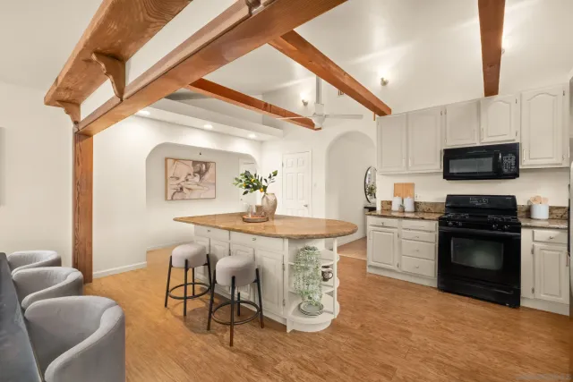 $1,100,000 | 2713 Lancelot Drive, Oceanside, CA 92054