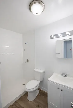 $1,750 | 7271 Gary Avenue, Unit 26, Miami Beach, FL 33141