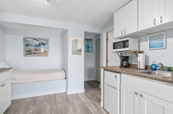 $240,000 | 132 Shore Road, Unit 7, Truro, MA 02666