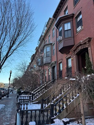 $1,125,000 | 451-453 Massachusetts Avenue, Unit 8, Boston, MA 02118