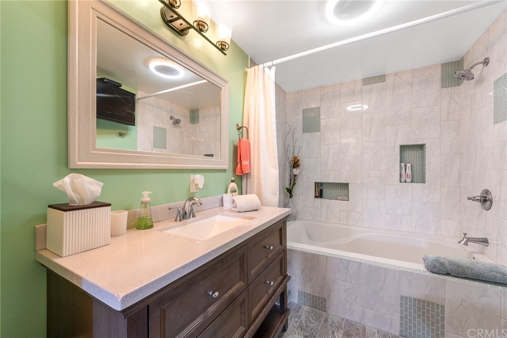 62425 Dennis Avenue Joshua Tree, CA 92252 - Photo 27 of 41