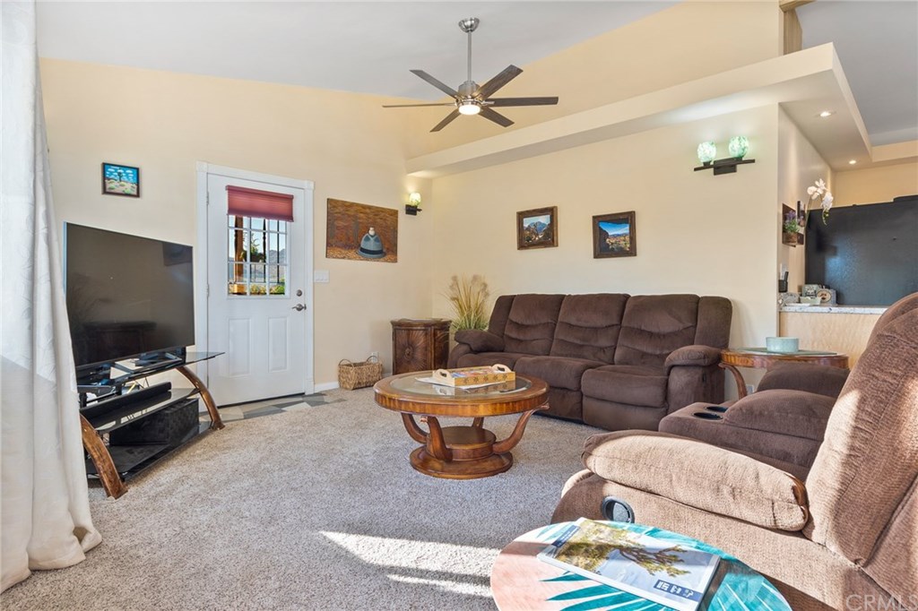 62425 Dennis Avenue Joshua Tree, CA 92252 - Photo 7 of 41