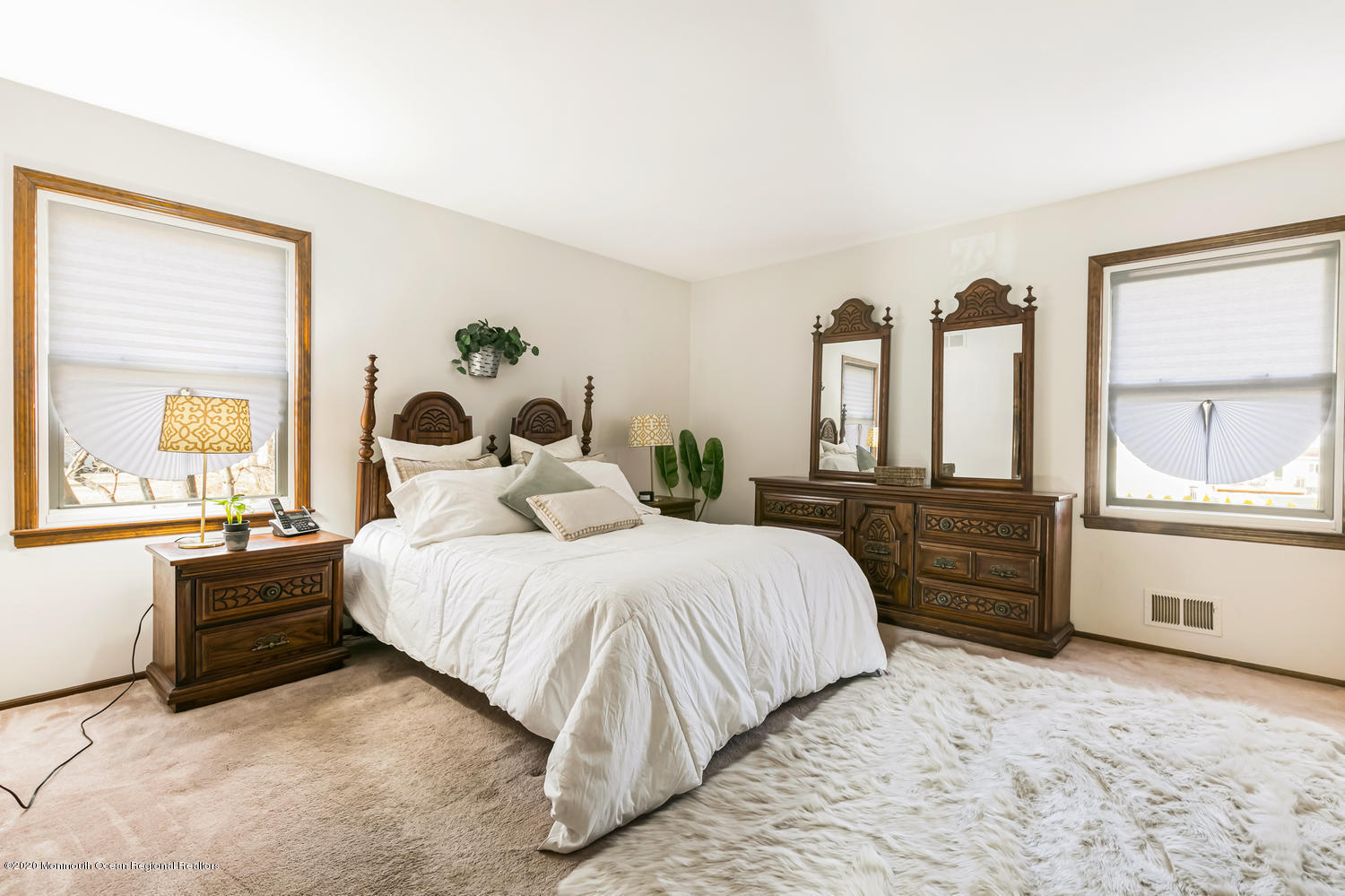 328 Florence Road Middletown, NJ 07748 - Photo 22 of 41 328 Florence Rd Middletown NJ-large-027-