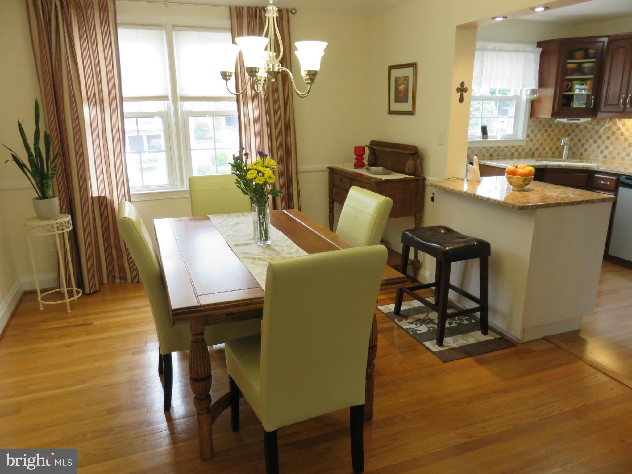 8102 Pleasant Plains Road Baltimore, MD 21286 - Photo 10 of 30 Dining Room into Kitchen