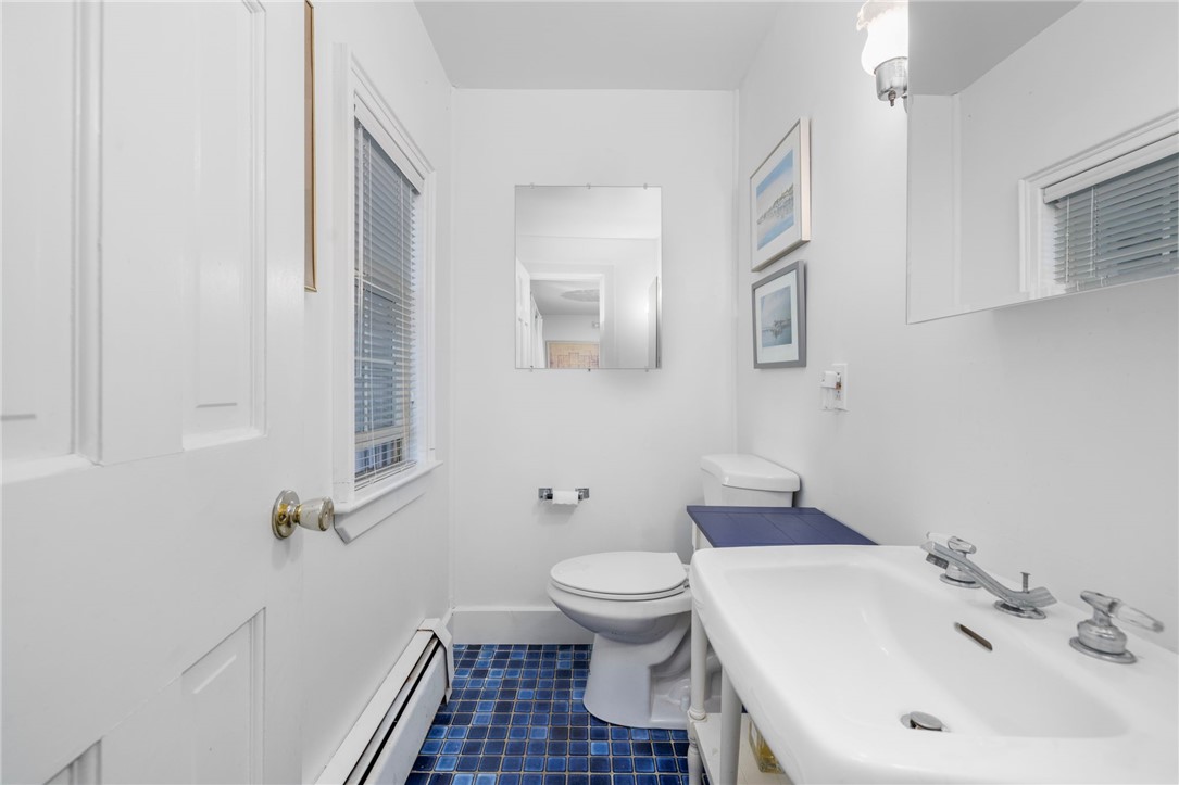 44 Bliss Mine Road, Unit 10 Middletown, RI 02842 - Photo 23 of 50