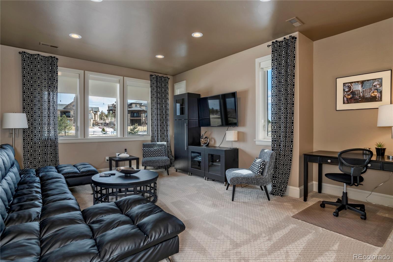 10846 Rainribbon Road Highlands Ranch, CO 80126 - Photo 23 of 35