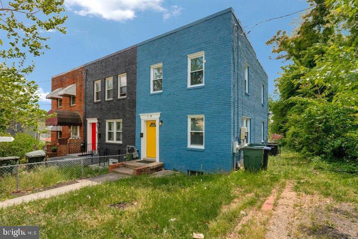 19 Atlantic Street Southeast Washington, DC 20032 - Photo 2 of 35
