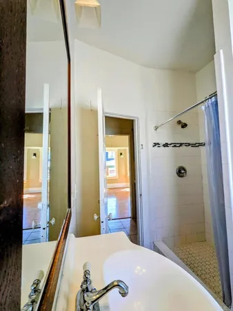 $2,900 | 515 24th Street, San Diego, CA 92102