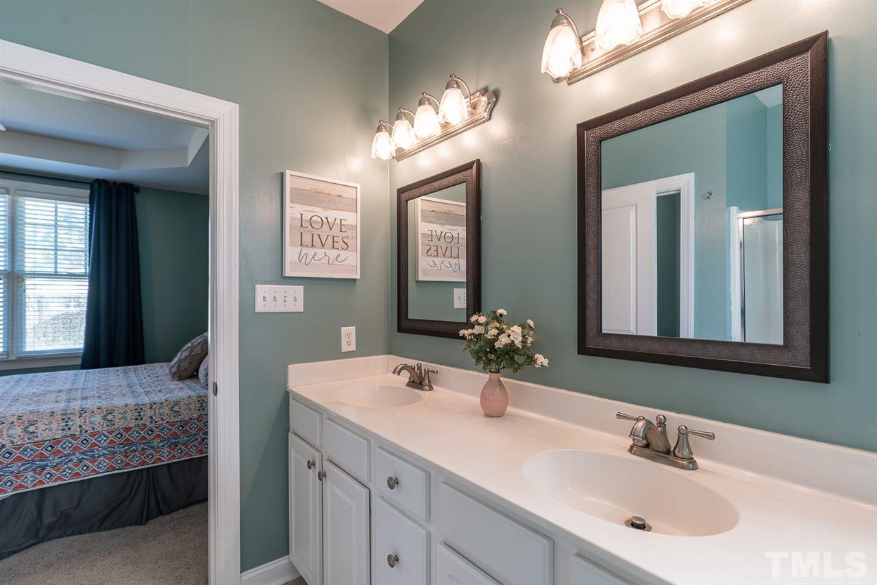 1025 Transom Court Raleigh, NC 27603 - Photo 17 of 30 Gallery Image 17