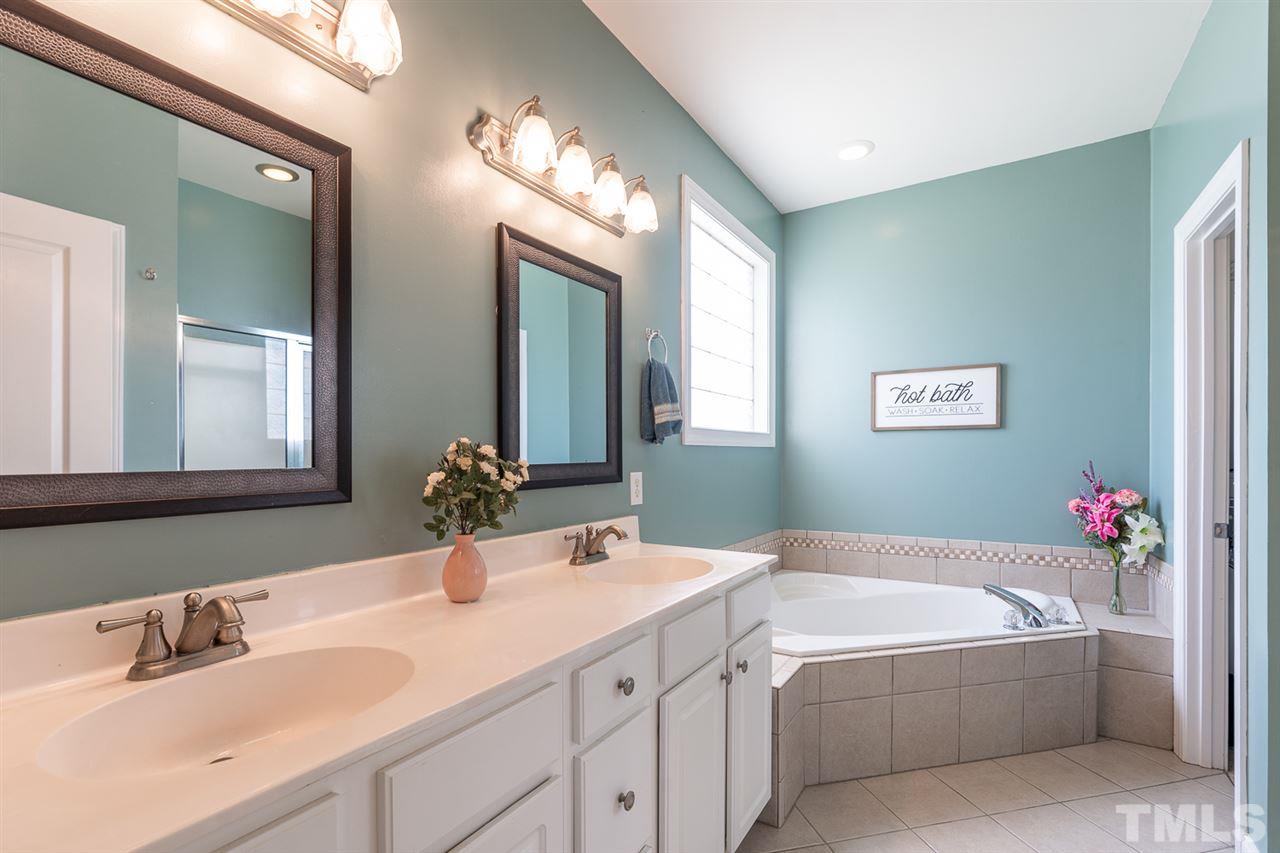 1025 Transom Court Raleigh, NC 27603 - Photo 18 of 30 Gallery Image 18