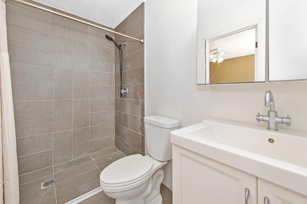 7839 Dominion Way Elverta, CA 95626 - Photo 6 of 27