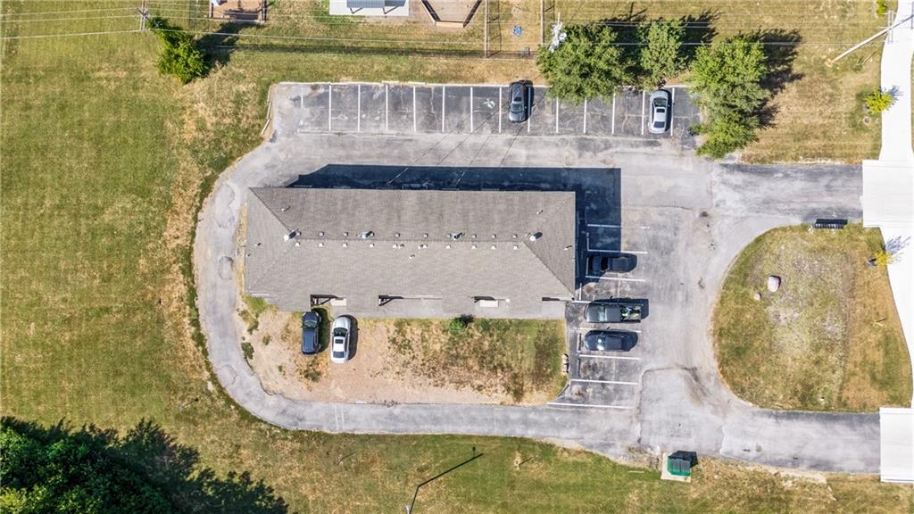 2312 155th Street Basehor, KS 66007 - Photo 2 of 28