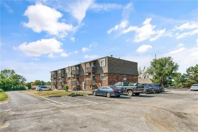 $1,499,000 | 2312 155th Street, Basehor, KS 66007