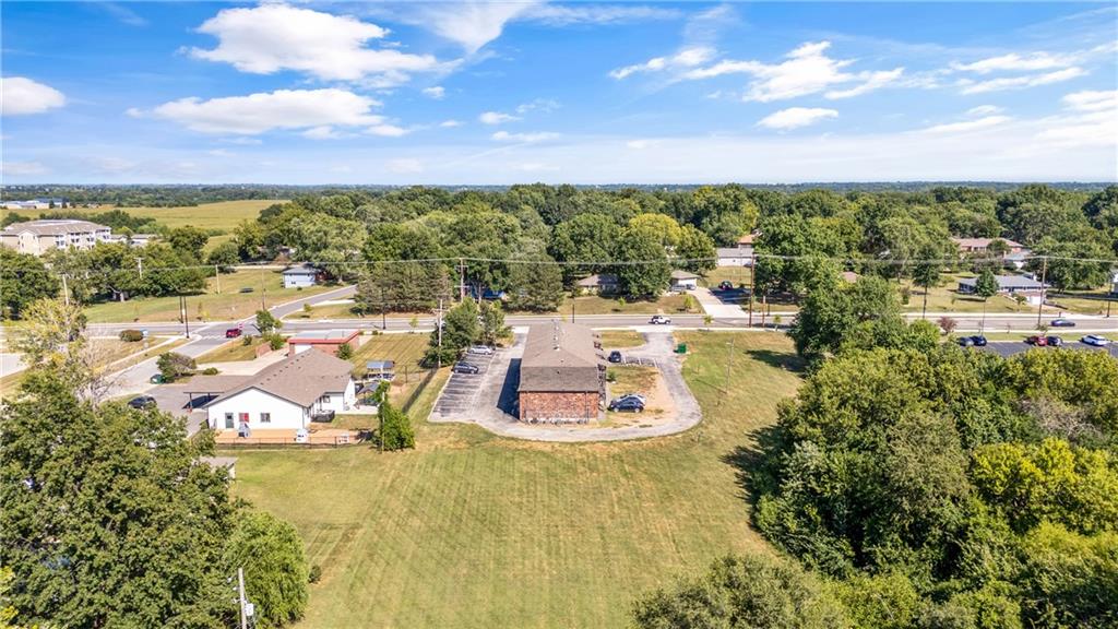 2312 155th Street Basehor, KS 66007 - Photo 3 of 28