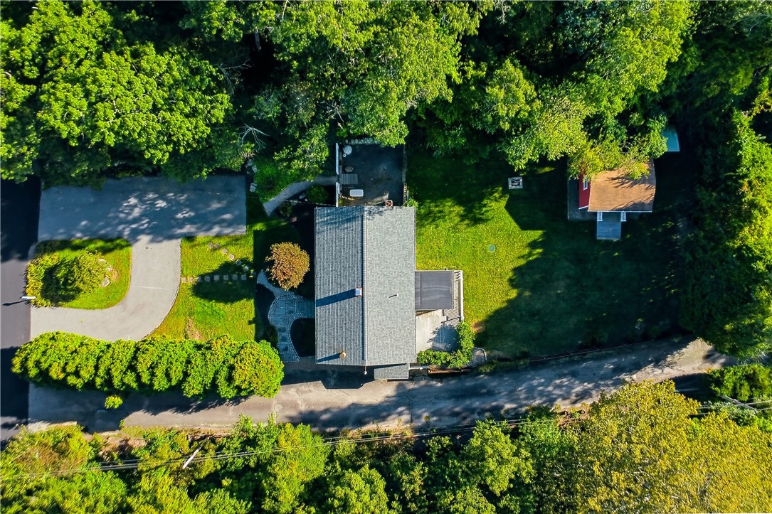 455 Lake Road Tiverton, RI 02878 - Photo 22 of 27 Gallery Image 22