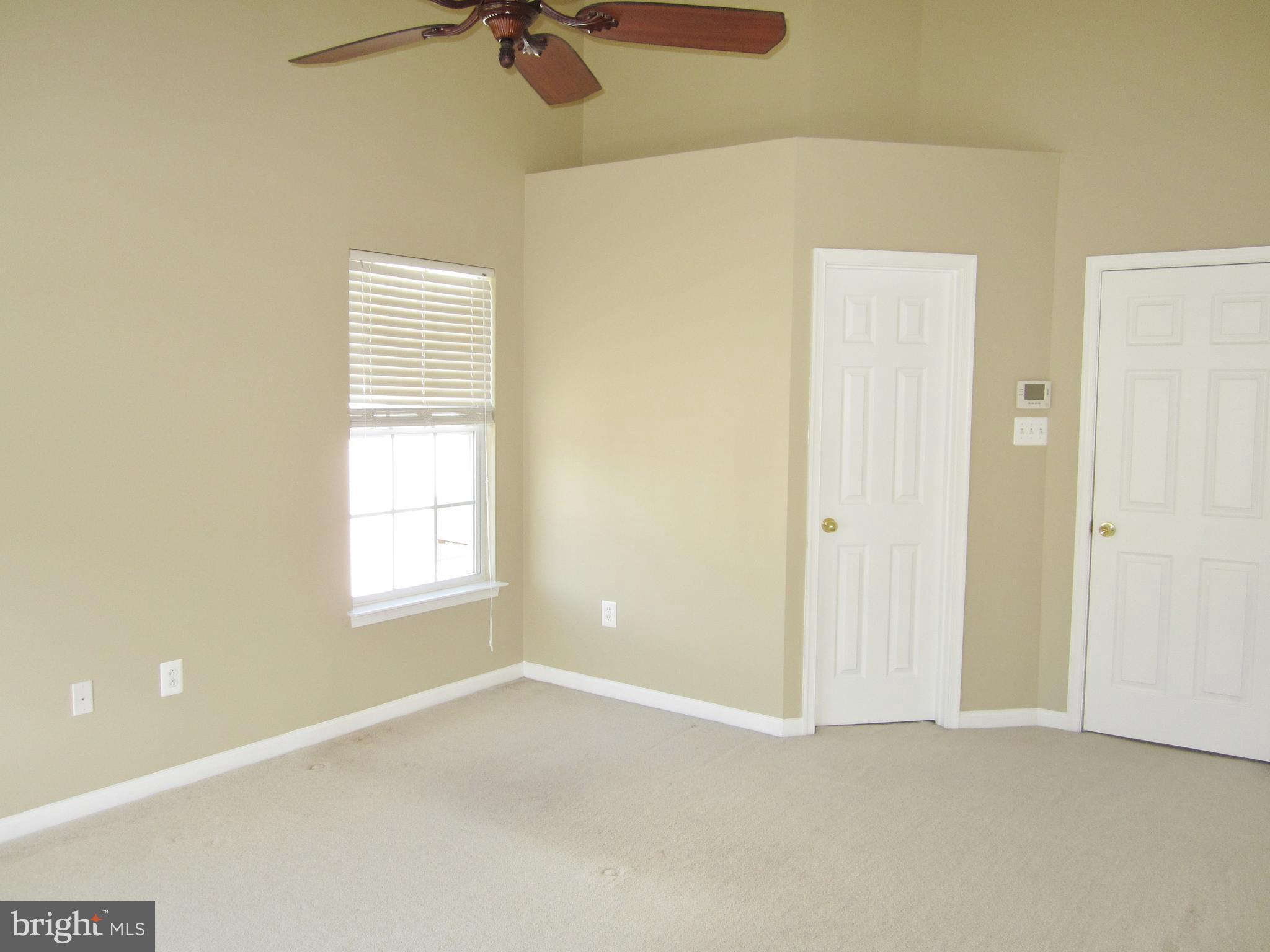 829 Lowe Road Baltimore, MD 21220 - Photo 14 of 28 an empty room with a window